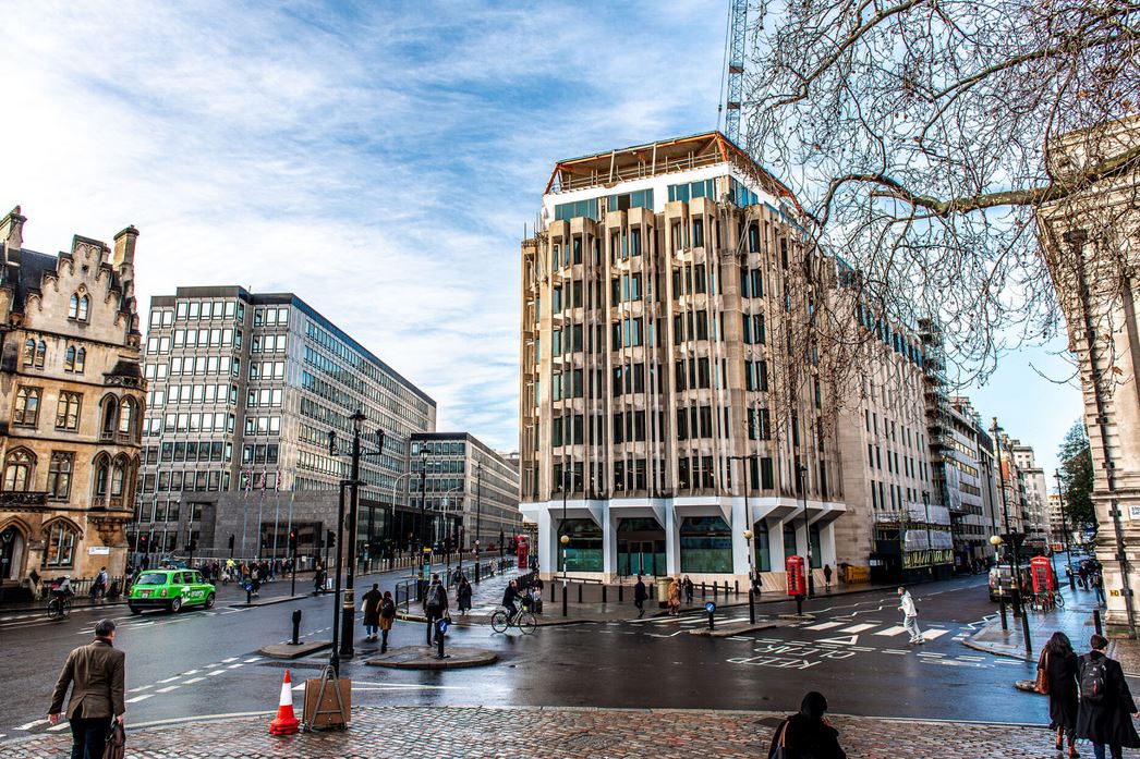 photo_2025-10-24_22-12-16