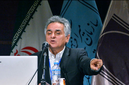من از وزیر راه و شهرسازی تعجب می‌کنم که گفتند برای بازسازی آن مسابقه برگزار شود/ شوخی می‌کنند؟ 