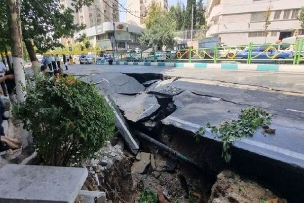 تحلیل روند تخلیه آبخوان‌های تهران و پیامدهای آن بر پایداری شهری 