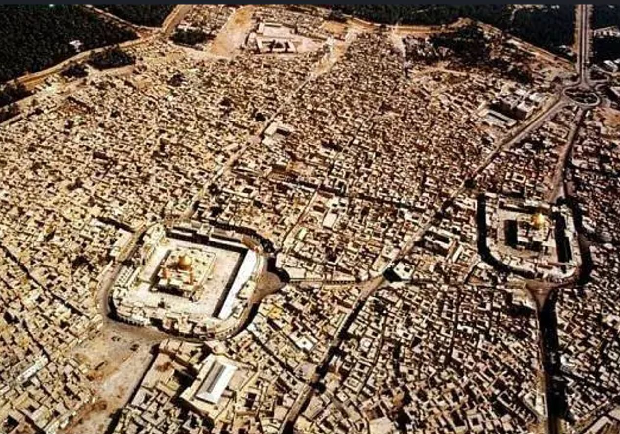 فرارسیدن تاسوعا و عاشورای حسینی تسلیت باد